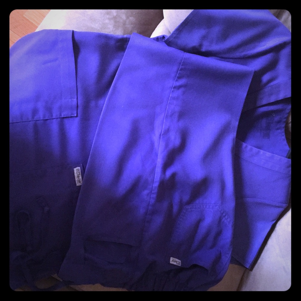 Greys Anatomy purple scrub set Small